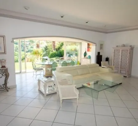 Lila Villa Sainte-Maxime