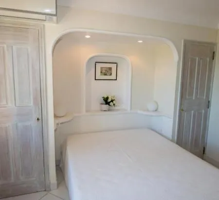 Lila Villa